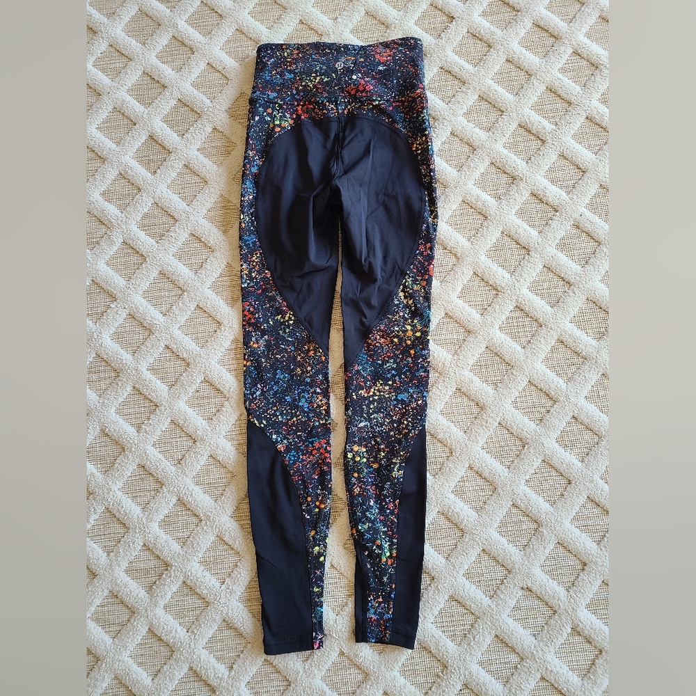 lululemon athletica Red and Black Artistic Leggings - Picture 4 of 9